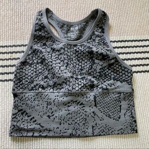 Pro-Fit Seamless Sports Bra Size Medium